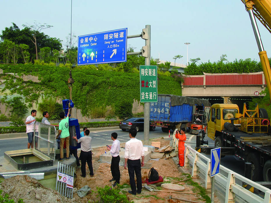 Doble tambor amoladora de aguas residuales instalada en el túnel del canal de Xiangan en xiamen